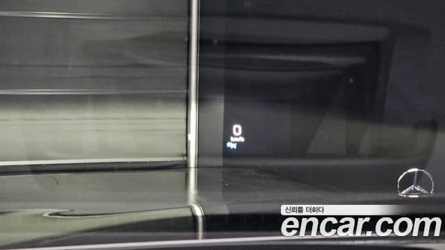 Mercedes-Benz S-Class 2019 — Photo 11/20