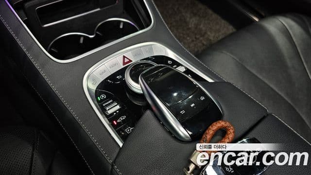 Mercedes-Benz S-Class 2019 — Photo 1/20