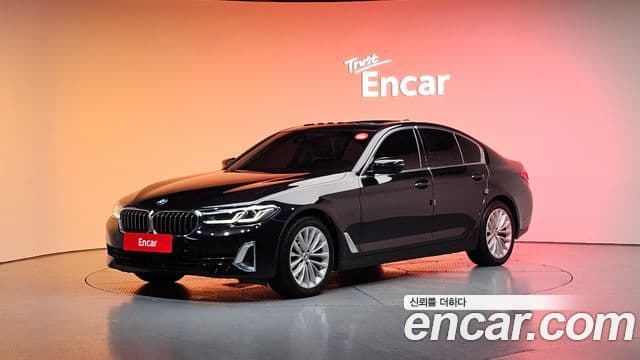 BMW 5 Series 2020 — ფოტო 1/20