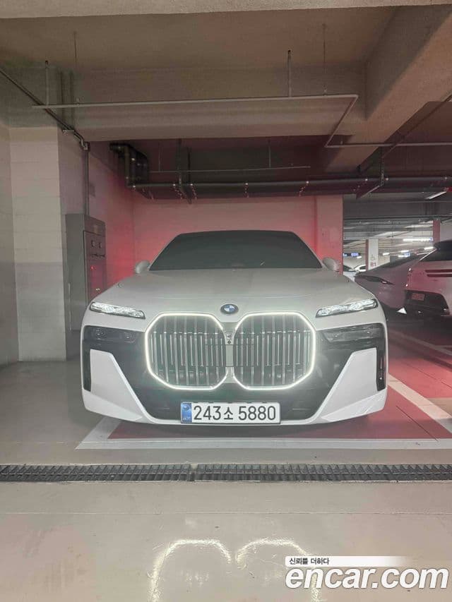 BMW 7 Series 2025 — Şəkil 2/16