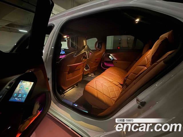 BMW 7 Series 2025 — Şəkil 6/16