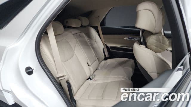 Genesis GV70 2023 — Şəkil 12/20