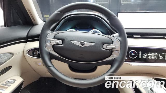 Genesis GV70 2023 — Şəkil 13/20