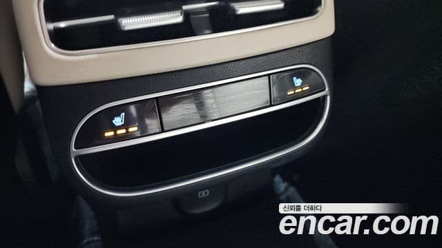 Genesis GV70 2023 — Şəkil 19/20