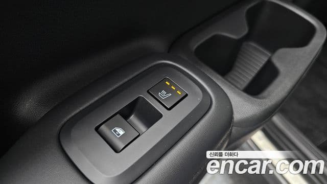 Hyundai Santa Fe 2023 — Şəkil 18/20