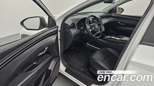 Hyundai Tucson Hybrid 2022 — Photo 17/20