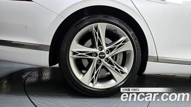 Genesis G90 2022 — ფოტო 5/20