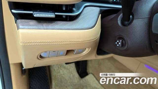 Genesis G90 2022 — ფოტო 16/20