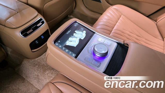 Genesis G90 2022 — ფოტო 17/20