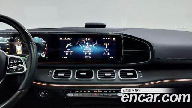Mercedes-Benz GLS-Class 2021 — Фото 9/20