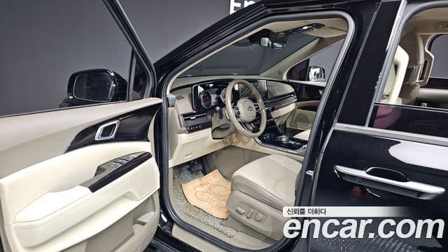 Kia Carnival 2020 — Фото 10/20