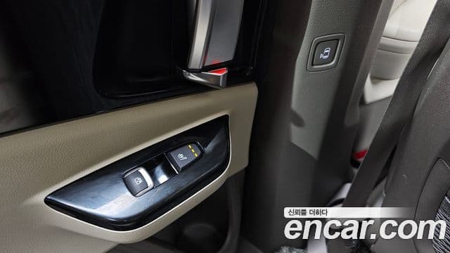 Kia Carnival 2020 — Фото 19/20