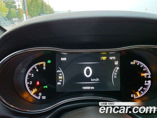 Jeep Grand Cherokee 2018 — Şəkil 15/17