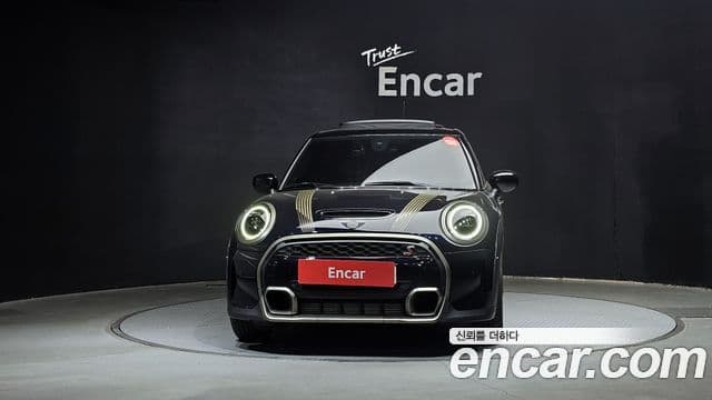 Mini Cooper S 2023 — Фото 3/20