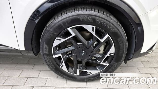Kia Sportage 2021 — ფოტო 5/20