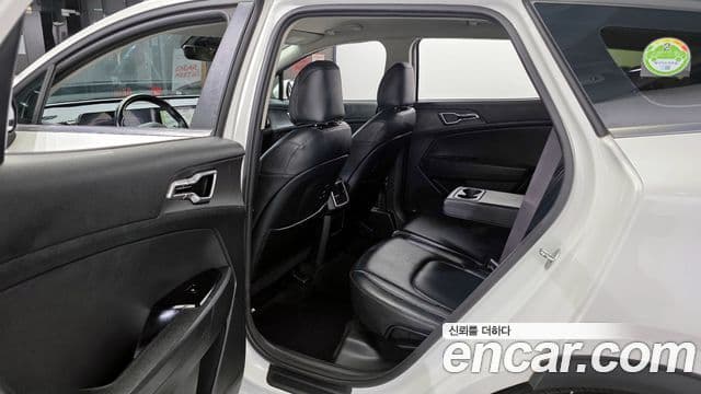 Kia Sportage 2021 — ფოტო 11/20