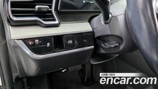 Kia Sportage 2021 — ფოტო 15/20