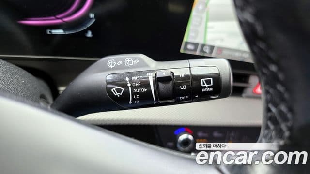 Kia Sportage 2021 — ფოტო 17/20