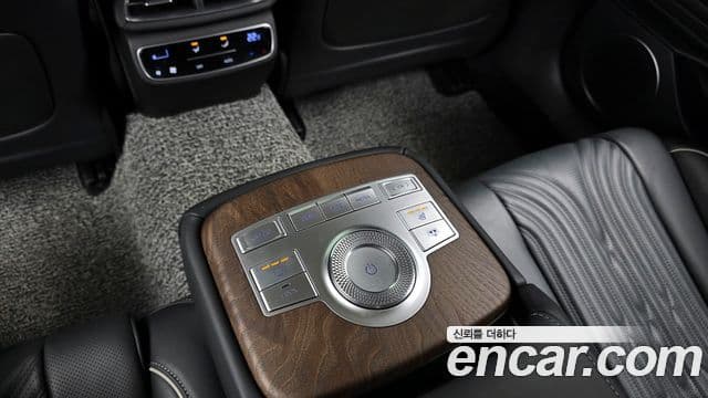 Genesis Electrified G80 2021 — Şəkil 18/20