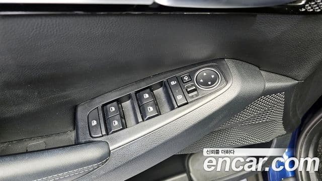 Kia Seltos 2021 — ფოტო 14/20