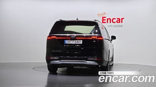 Kia Carnival 2020 — Фото 4/20