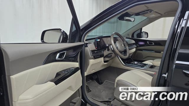 Kia Carnival 2020 — Фото 10/20