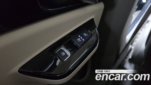 Kia Carnival 2020 — Фото 19/20