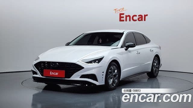 Hyundai Sonata Hybrid 2022 — Şəkil 8/20