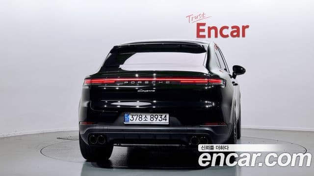 Porsche Cayenne 2024 — фото 3 из 20
