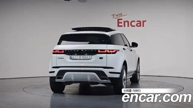 Land Rover Range Rover Evoque 2022 — Şəkil 10/20