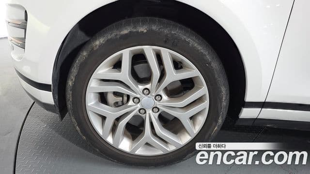 Land Rover Range Rover Evoque 2022 — Şəkil 15/20