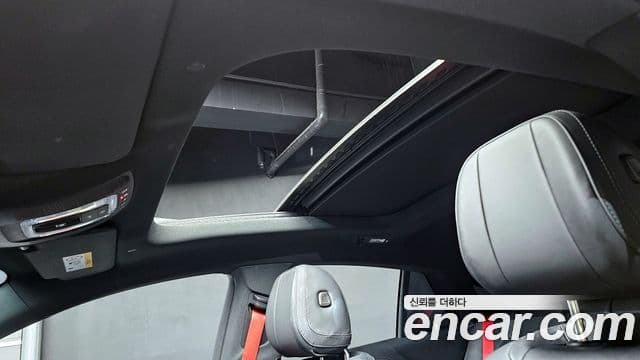 Mercedes-Benz GLE-Class 2023 — фото 18 из 20
