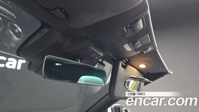 Mercedes-Benz C-Class 2023 — Photo 14/20