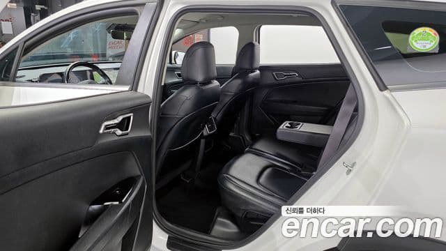 Kia Sportage 2021 — ფოტო 11/20