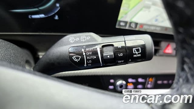 Kia Sportage 2021 — ფოტო 17/20
