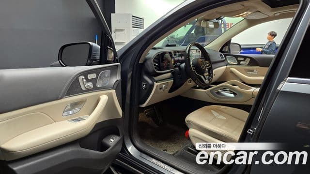 Mercedes-Benz GLS-Class 2020 — Şəkil 10/20
