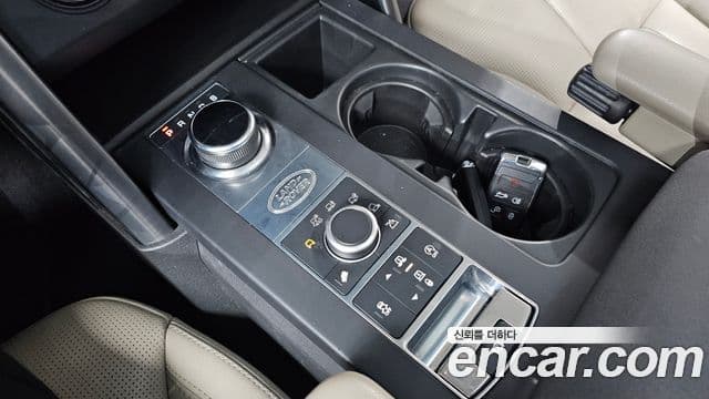 Land Rover Discovery 5 2020 — ფოტო 9/20