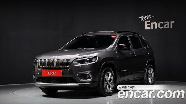 Jeep Cherokee 2022 — Фото 1/20