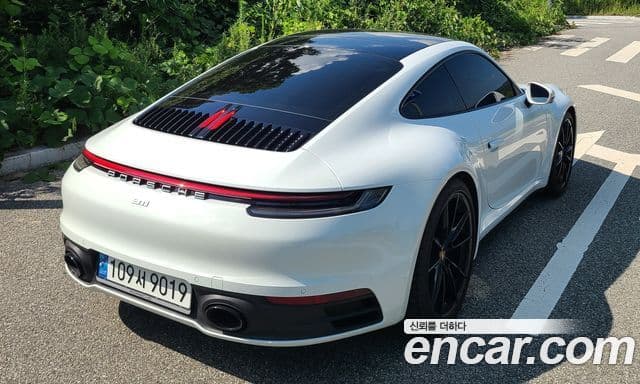 Porsche 911 2024 — ფოტო 2/18
