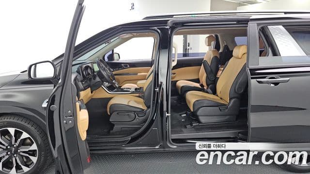 Kia Carnival 2022 — ფოტო 9/20