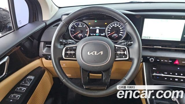 Kia Carnival 2022 — ფოტო 12/20