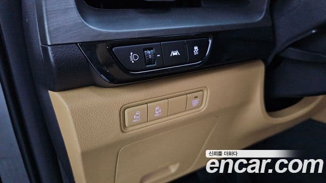 Kia Carnival 2022 — Şəkil 16/20