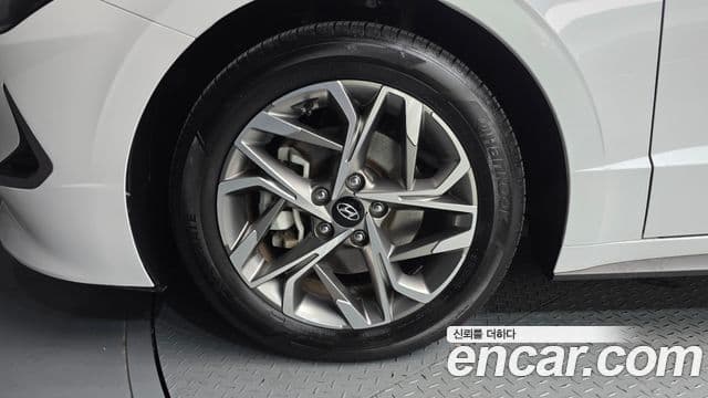 Hyundai Sonata Hybrid 2021 — Şəkil 17/20