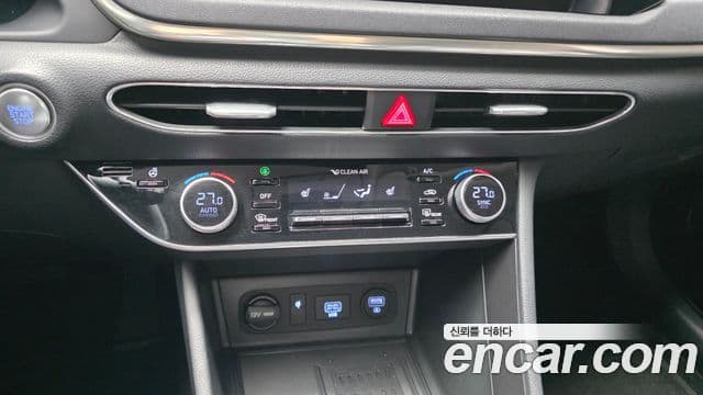 Hyundai Sonata Hybrid 2021 — Şəkil 13/20