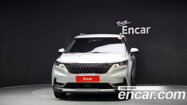 Kia Carnival 2022 — Фото 2/20