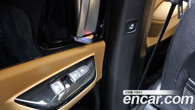 Kia Carnival 2022 — Фото 18/20