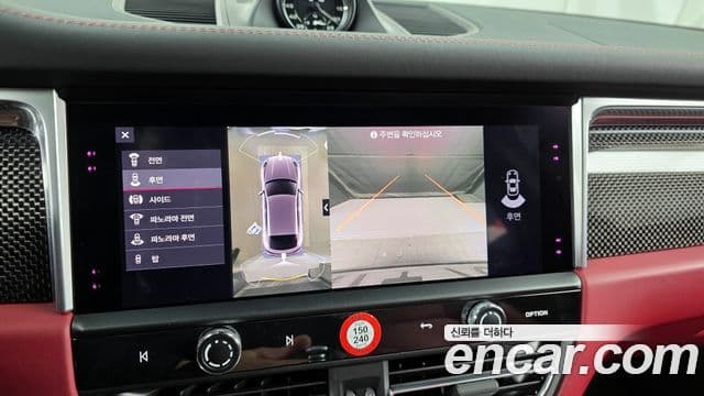 Porsche Macan 2022 — Photo 6/20