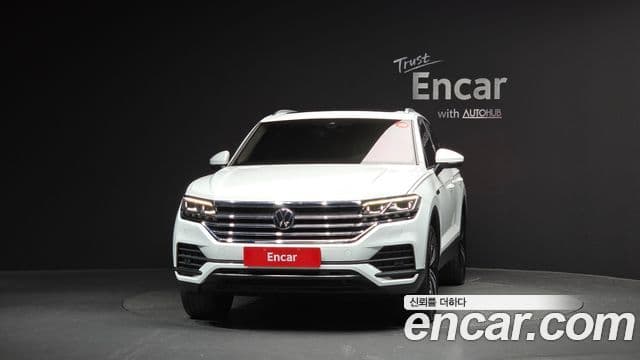 Volkswagen Touareg 2022 — ფოტო 3/20