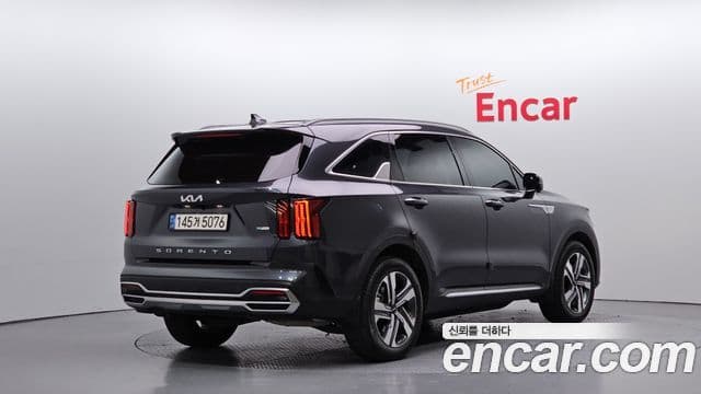 Kia Sorento 2022 — ფოტო 2/20