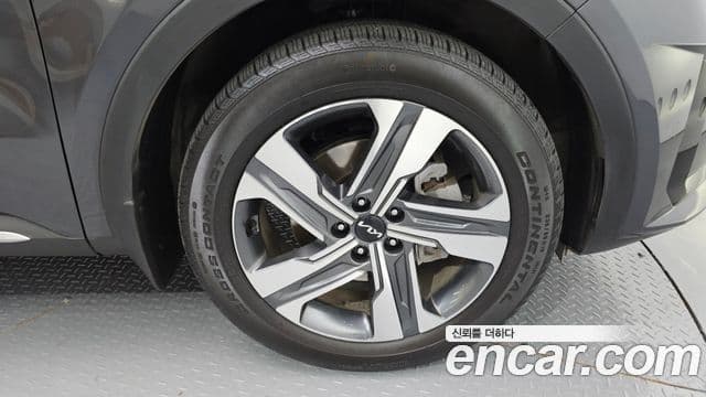 Kia Sorento 2022 — ფოტო 5/20
